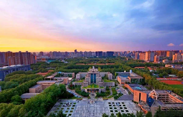 西安交通大學(xué)管理學(xué)院|創(chuàng)新港“管理英才”系列報(bào)告之一：數(shù)字經(jīng)濟(jì)時(shí)代人才培養(yǎng)與管理教育思考
