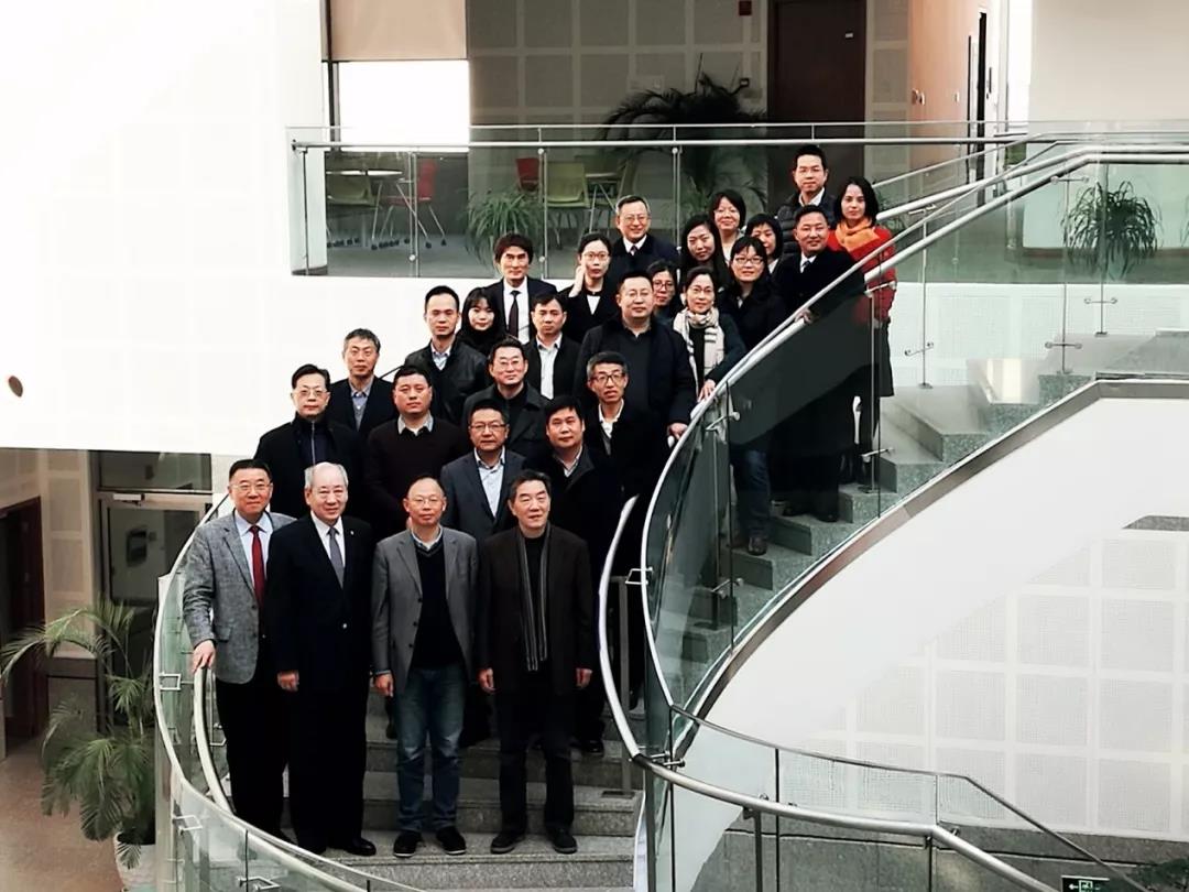 劉斌院長參加“上海 MBA 課程案例庫開發(fā)共享平臺建設(shè)”項(xiàng)目案例建設(shè)指導(dǎo)委員會會議