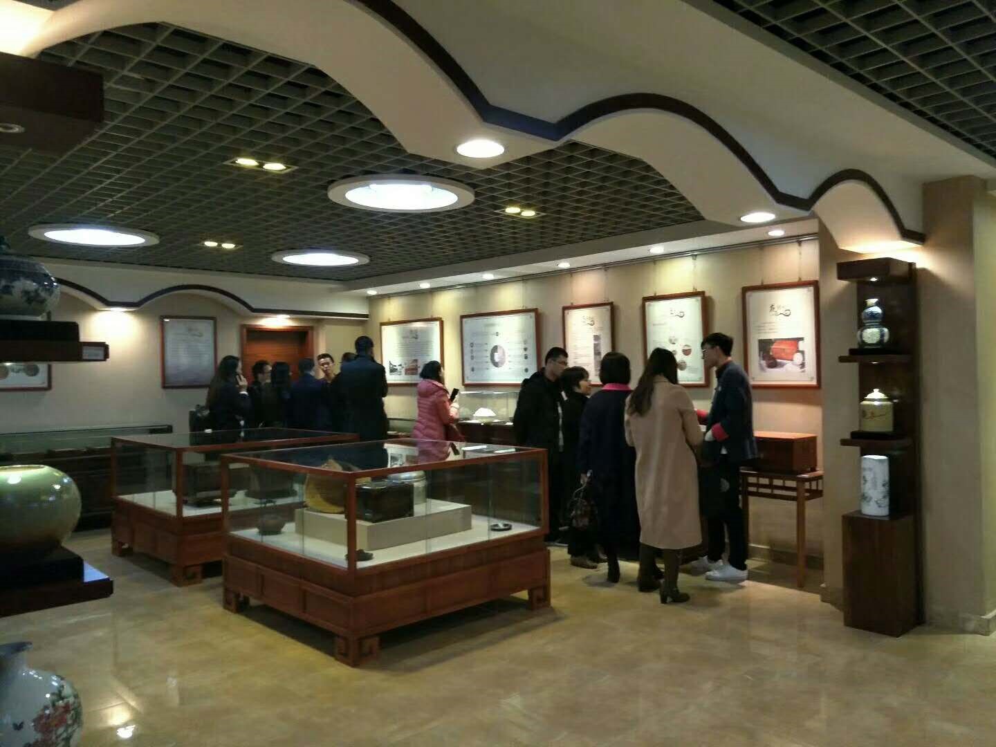 陳化時間，陳化質(zhì)量 ——記中大管院雙陳普洱總部參訪活動