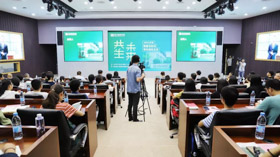 快訊 | 共生成長，為未來賦能——新華都商學(xué)院陳春花教授MBA公開課圓滿落幕