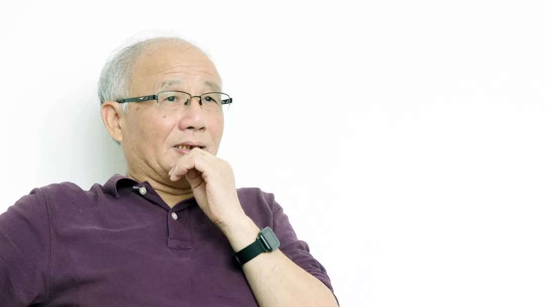 【我與祖國同成長，獻(xiàn)禮祖國70周年華誕】華理商學(xué)院專題報(bào)道二 沈鐵群：為人民服務(wù)不是大道理，是做好工作不能丟的心