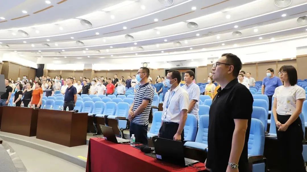 中山大學(xué)管理學(xué)院順利召開2020學(xué)年秋季學(xué)期開學(xué)全院教職工大會