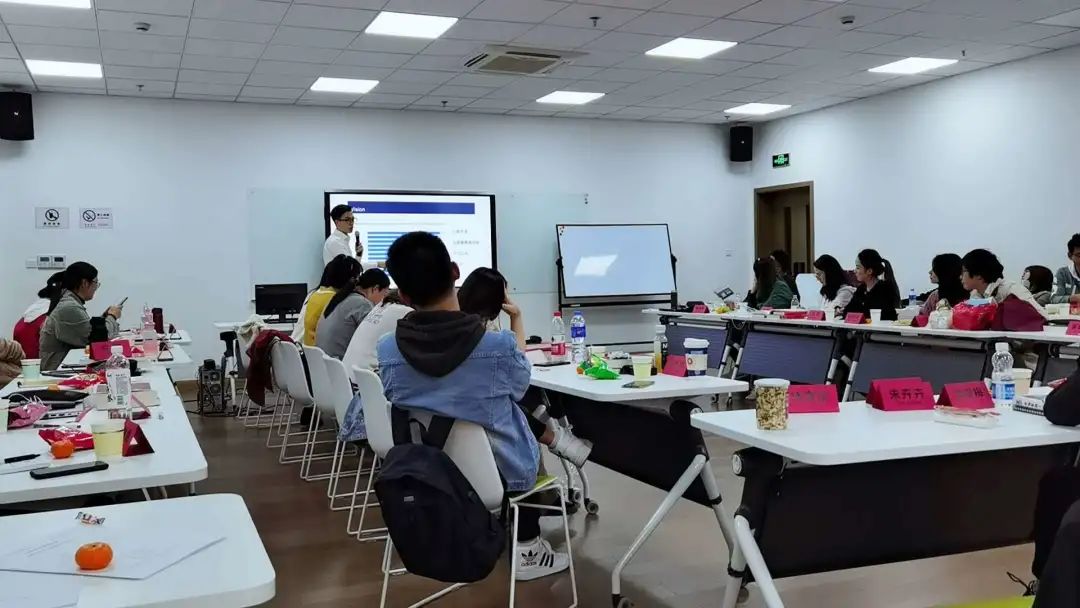 【上海對外經(jīng)貿(mào)大學(xué)MBA教育中心】“眾說紛紜”SUIBE 2020級MBA金融行業(yè)交流會