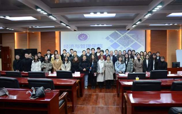 西安理工大學經(jīng)濟與管理學院第五屆創(chuàng)新企業(yè)管理案例大賽順利舉行