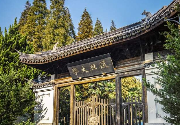 @在職金融MBA考生，令人心動(dòng)的Offer，令人心動(dòng)的獎(jiǎng)學(xué)金在等你！|復(fù)旦 FMBA