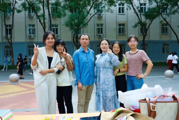 保持熱愛 奔赴未來|北京物資學院商學院MBA聯(lián)合會百團大戰(zhàn)招新活動完美落幕