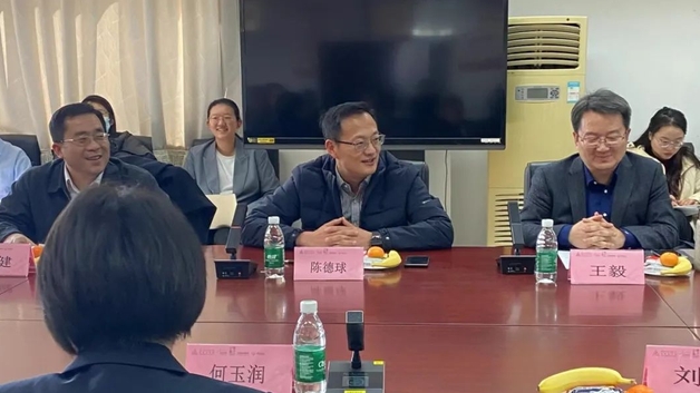 北京工商大學(xué)商學(xué)院與對(duì)外經(jīng)濟(jì)貿(mào)易大學(xué)國(guó)際商學(xué)院聯(lián)合舉辦“數(shù)字時(shí)代的商科教育與研究”專題研討會(huì)