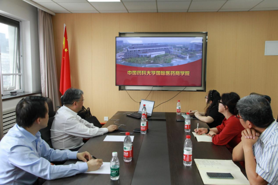 中國(guó)社會(huì)科學(xué)院大學(xué)商學(xué)院與中國(guó)藥科大學(xué)國(guó)際醫(yī)藥商學(xué)院交流座談
