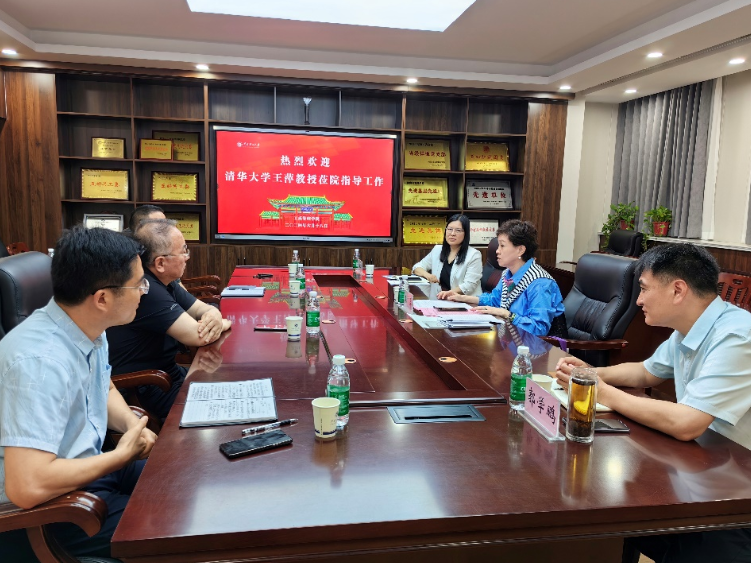 全國MBA教指委秘書處辦公室主任王萍蒞臨河南理工大學(xué)工商管理學(xué)院指導(dǎo)工作