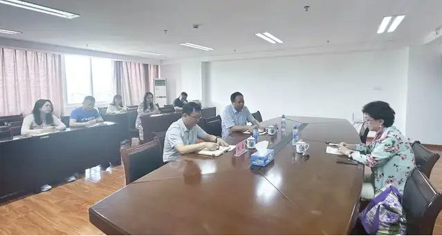 全國MBA教指委秘書處辦公室主任王萍來江西財經(jīng)大學(xué)指導(dǎo)工作