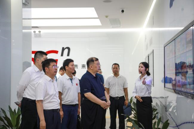 湖南工業(yè)大學商學院與湖南聯(lián)通共建大數(shù)據(jù)實習基地，揭牌儀式開啟合作新篇章