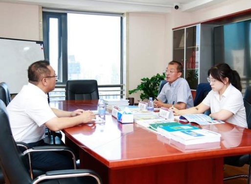 熱烈歡迎大慶師范學院教師教育學院黨總支副書記房業(yè)勇老師訪問社科賽斯！